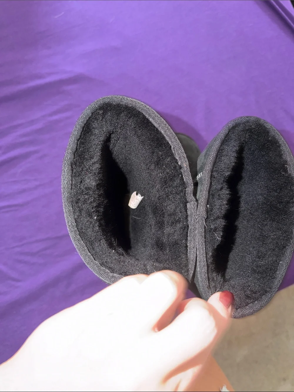 UGG Classic Short Suede Boots in Black